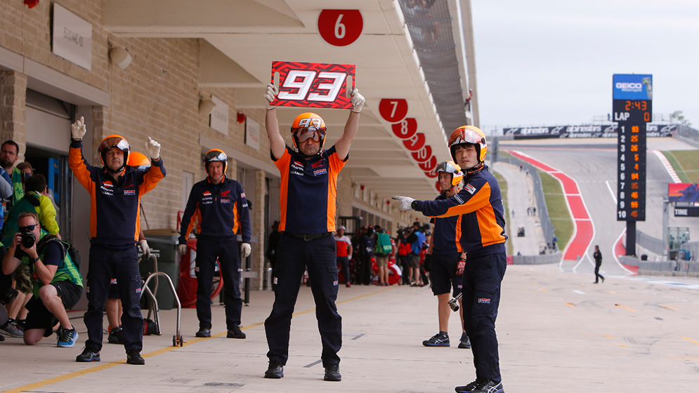 Mecánicos Marc Márquez pit lane en el circuito de las Américas